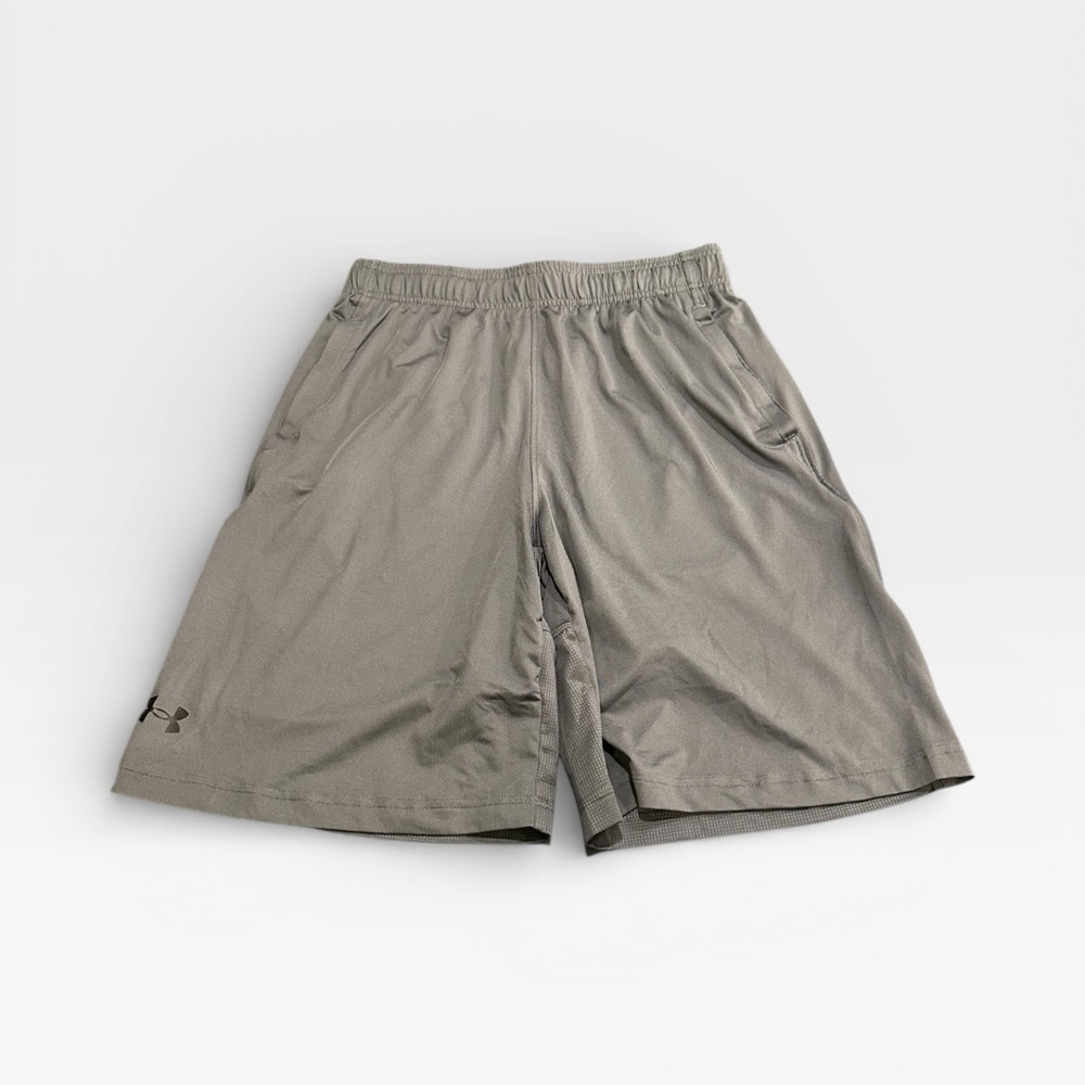 Under Armour Men's Loose Gray Athletic Shorts Medium